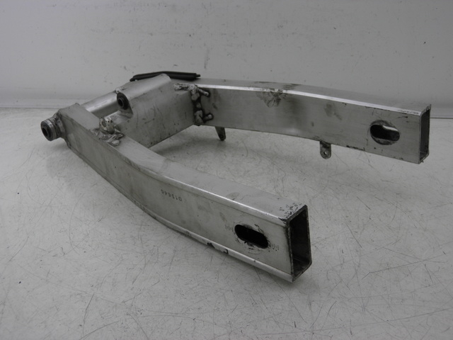 photo de BRAÇO OSCILANTE YAMAHA FZS FAZER 600 (1998 - 2001) - Vista principal