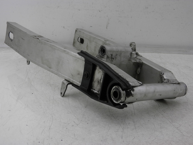 photo de BRAÇO OSCILANTE YAMAHA FZS FAZER 600 (1998 - 2001) - Vista geral