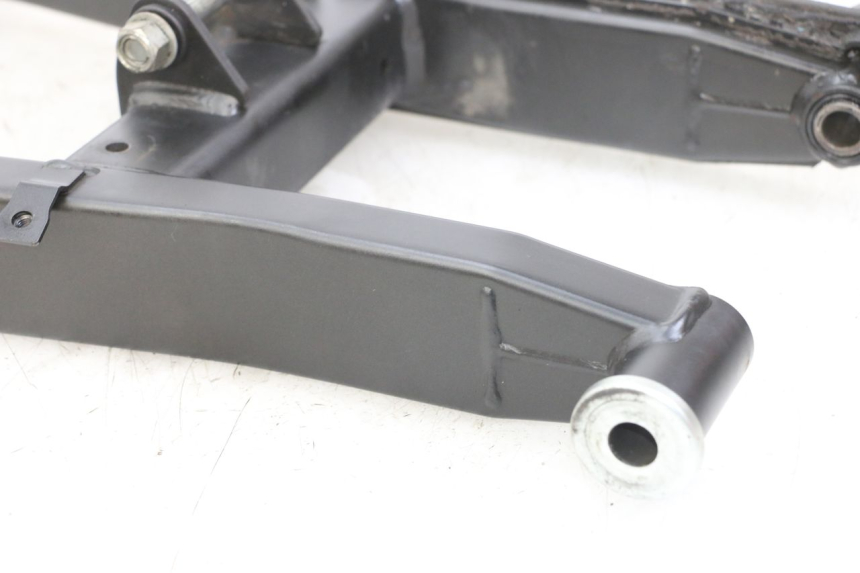 photo de BRAÇO OSCILANTE YAMAHA XJ6 ABS 600 (2008 - 2016) - Pontos de fixação
