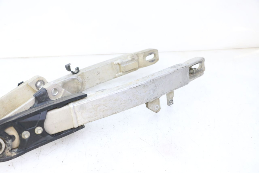 photo de Balança traseira YAMAHA YZ 85 (2022 - 2025) - Vista de perfil