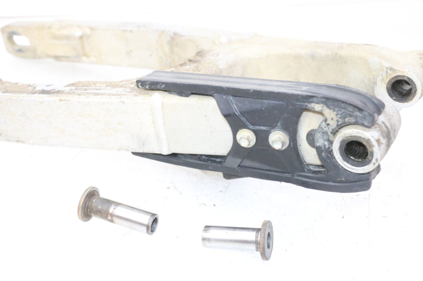 photo de Balança traseira YAMAHA YZ 85 (2022 - 2025) - Zoom do estado de desgaste