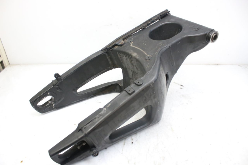 photo de Balança traseira YAMAHA YZF R1 1000 (2007 - 2008) - Zoom do estado de desgaste