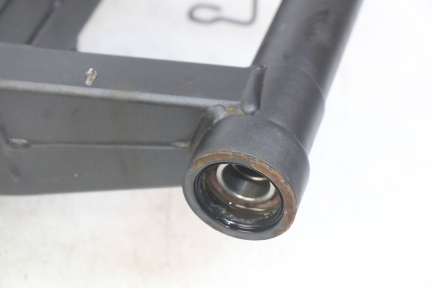 photo de Balança traseira KAWASAKI Z 750 (2007 - 2013) - Ampliação técnica
