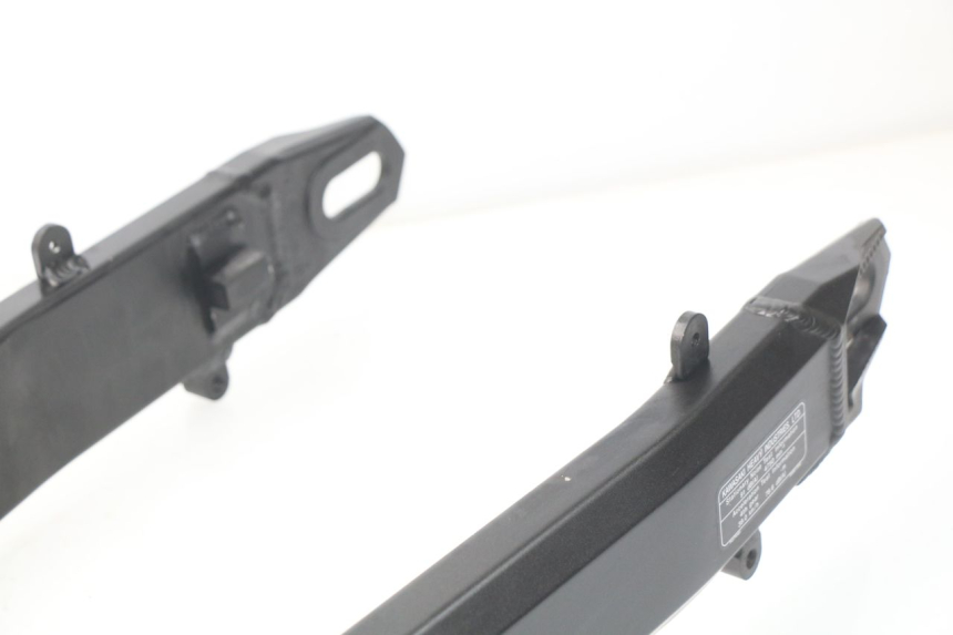 photo de BRAÇO OSCILANTE KAWASAKI Z Z900 900 (2017 - 2019) - Marcações e referências