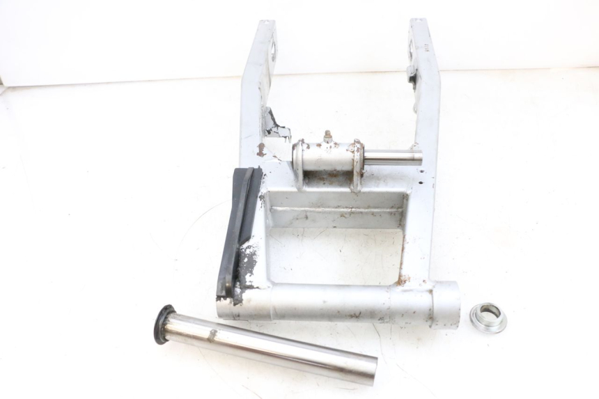 photo de BRAÇO OSCILANTE KAWASAKI ZR 7 750 (1999 - 2004) - Pontos de fixação
