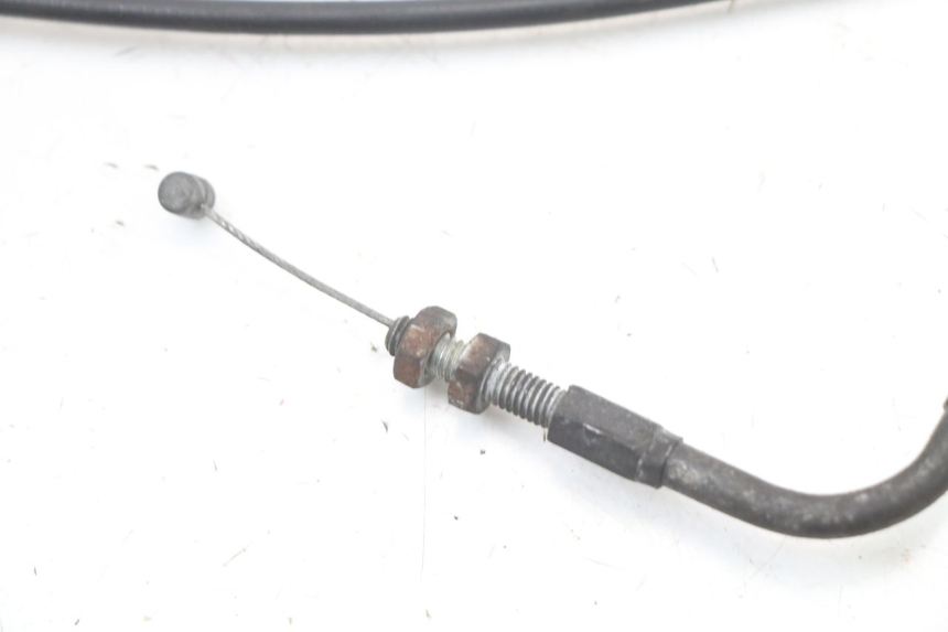 photo de CABO DO ACELERADOR PEUGEOT KISBEE 4T 50 (2010 - 2017) - Zoom do estado de desgaste