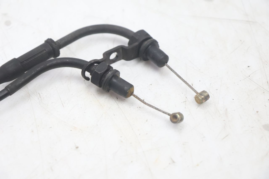 photo de CABO DO ACELERADOR YAMAHA XMAX X-MAX 125 (2006 - 2009) - Outro ângulo de visão