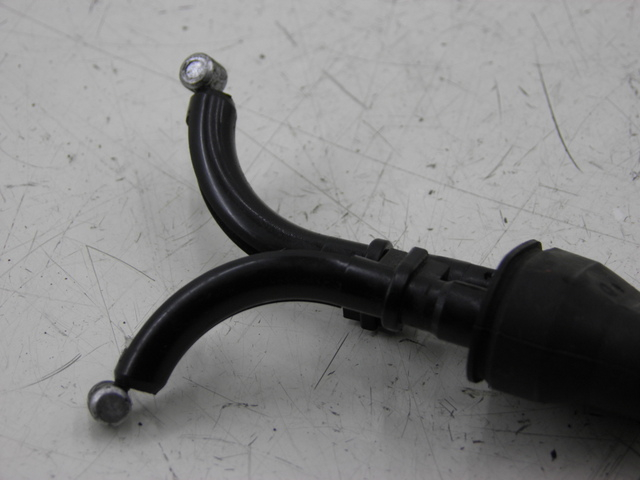 photo de CABO DO ACELERADOR YAMAHA TDM 900 (2004 - 2006) - Detalhe da peça