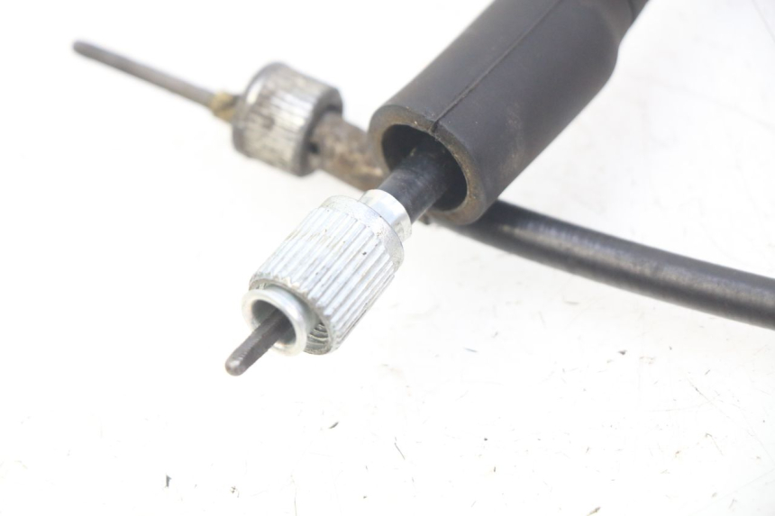 photo de CABO DO VELOCÍMETRO PEUGEOT KISBEE 2T 50 (2010 - 2017) - Outro ângulo de visão