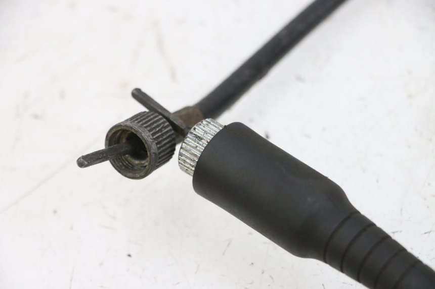 photo de CABO DO VELOCÍMETRO PEUGEOT KISBEE 4T 50 (2010 - 2017) - Ampliação técnica