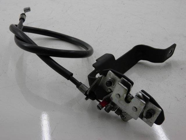 photo de CABO DA TAMPA DO TANQUE DE COMBUSTÍVEL HONDA FES S-WING SWING 125 (2007 - 2015) - Detalhe da peça
