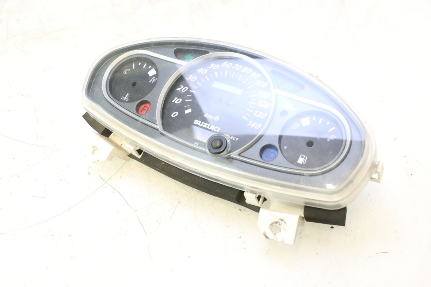 photo de TAMPA DO CONTADOR SUZUKI BURGMAN 125 (2007 - 2014) - Pontos de fixação