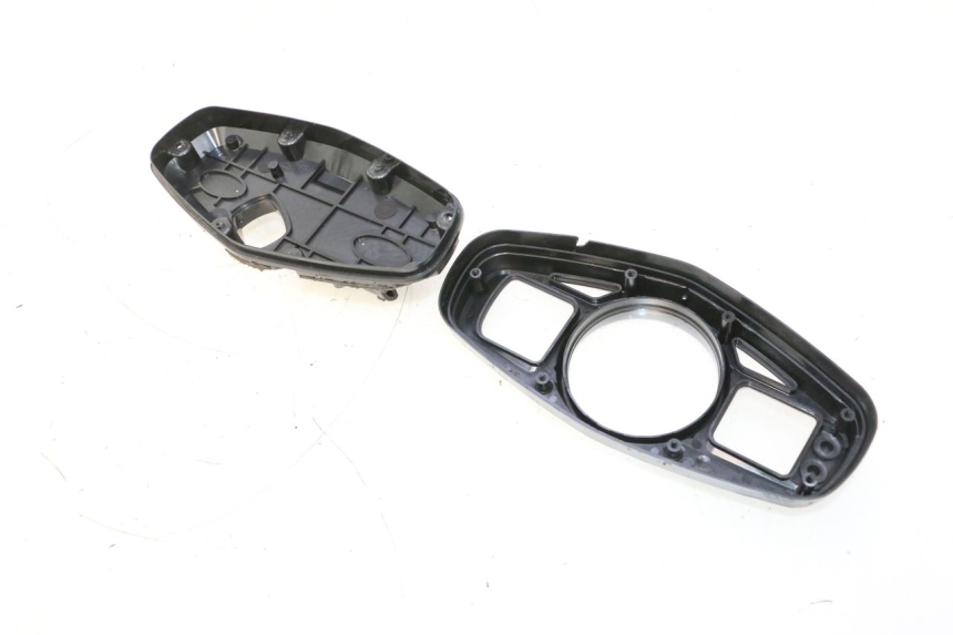 photo de LENTE DO CONTADOR SUZUKI GSR 600 (2005 - 2012) - Detalhe da peça