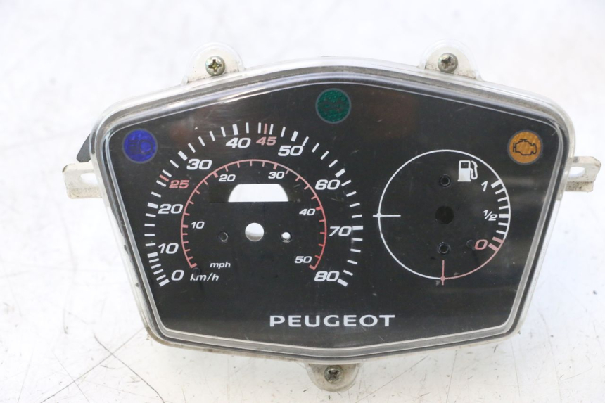 photo de TAMPA DO CONTADOR PEUGEOT KISBEE 4T 50 (2018 - 2022) - Detalhe da peça