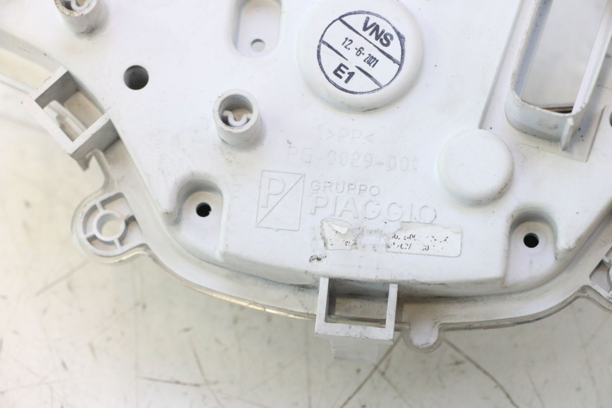 photo de TAMPA DO CONTADOR PIAGGIO LIBERTY IGET 4T 50 (2021 - 2025) - Vista do produto