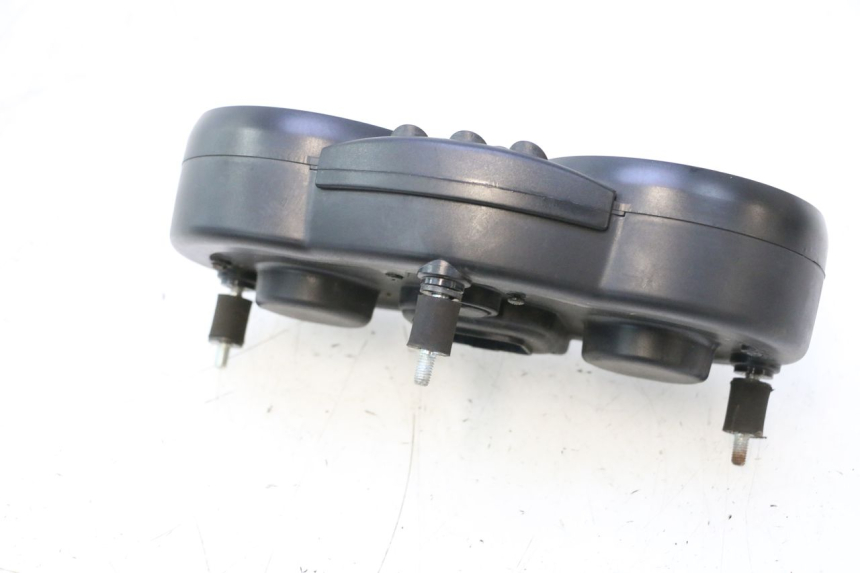photo de LENTE DO CONTADOR DUCATI SS IE DS CARENEE 1000 (2002 - 2006) - Estado da superfície