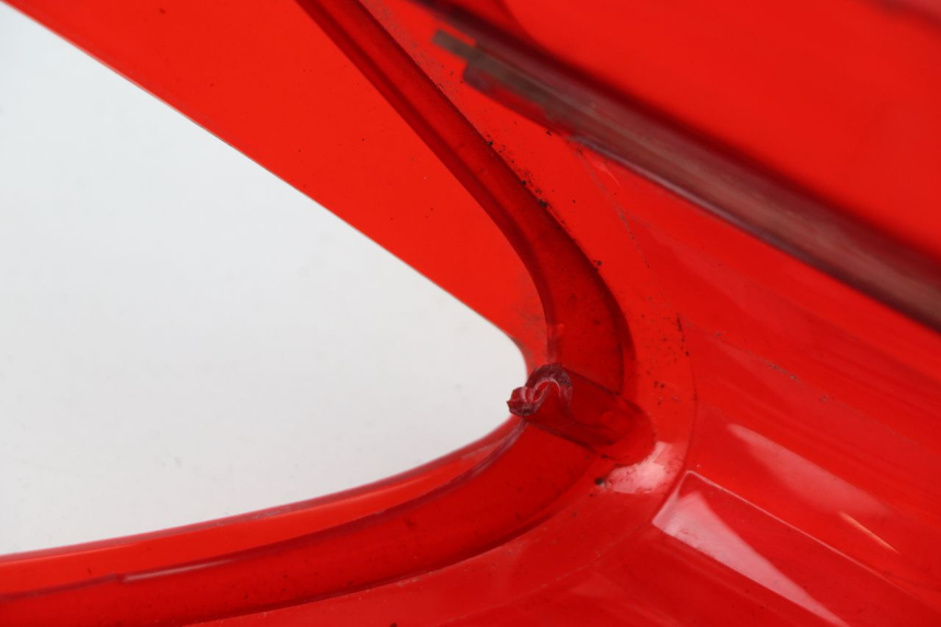 photo de LENTE DA LUZ TRASEIRA REVATTO FUTURA GT 125 (2006 - 2008) - Detalhe da peça