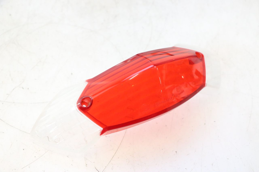 photo de LENTE DA LUZ TRASEIRA PEUGEOT KISBEE 4T 50 (2023 - 2026) - Vista principal