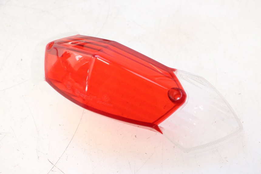 photo de LENTE DA LUZ TRASEIRA PEUGEOT KISBEE 4T 50 (2023 - 2026) - Pontos de fixação
