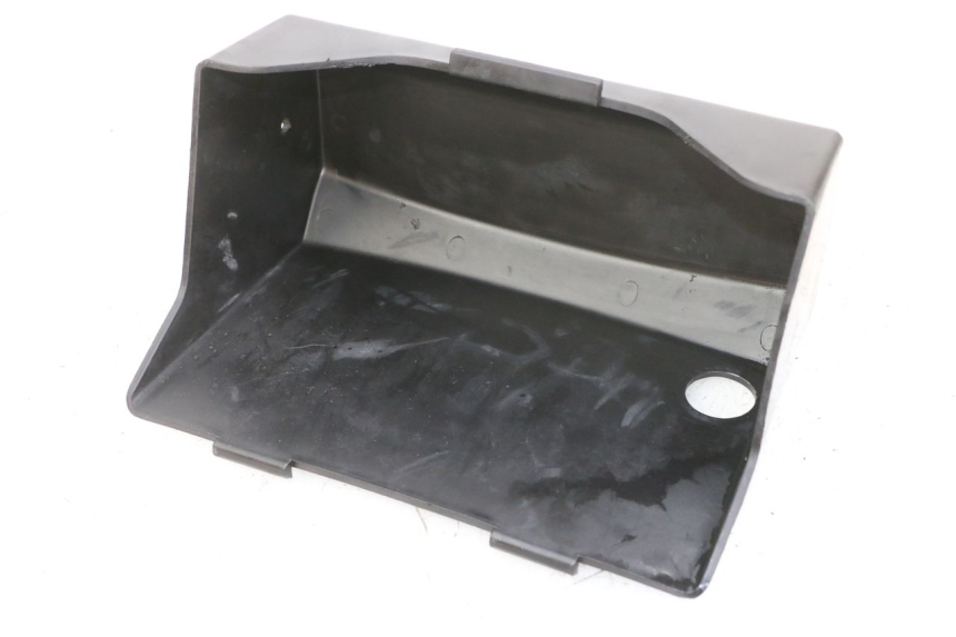 photo de TAMPA DA BATERIA ADIVA AD3 300 (2014 - 2020) - Detalhe da peça