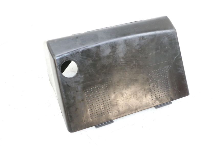 photo de TAMPA DA BATERIA ADIVA AD3 300 (2014 - 2020) - Zoom do estado de desgaste