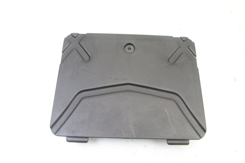 photo de TAMPA DA BATERIA KYMCO AGILITY 4T 50 (2005 - 2018) - Vista principal