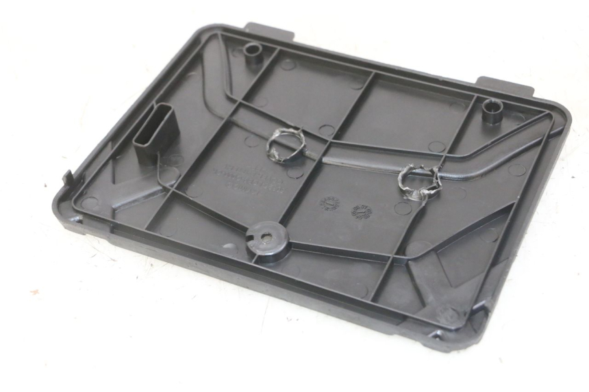 photo de TAMPA DA BATERIA KYMCO AGILITY 4T 50 (2005 - 2018) - Detalhe da peça