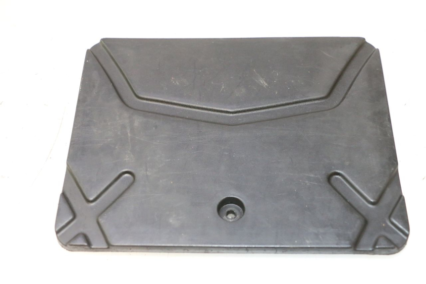 photo de TAMPA DA BATERIA KYMCO AGILITY PREMIUM 50 (2007 - 2010) - Vista principal