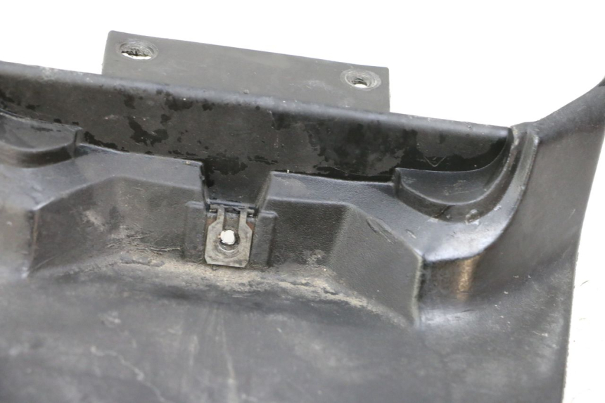 photo de TAMPA DA BATERIA MBK BOOSTER SPIRIT 50 (2004 - 2017) - Detalhe da peça
