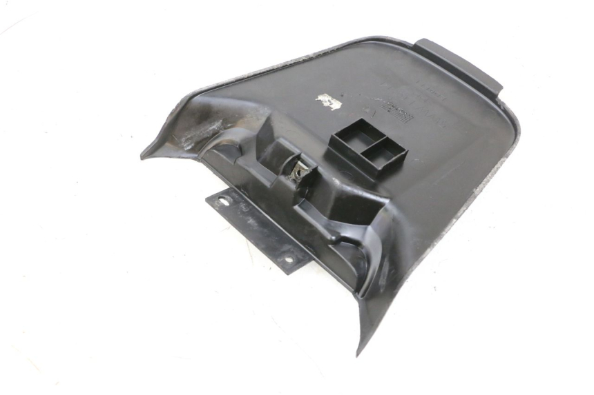 photo de TAMPA DA BATERIA MBK BOOSTER SPIRIT 50 (2004 - 2017) - Outro ângulo de visão
