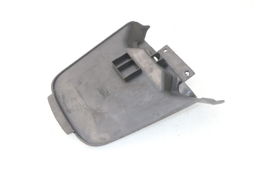 photo de TAMPA DA BATERIA MBK BOOSTER SPIRIT NAKED 50 (2004 - 2017) - Detalhe da peça