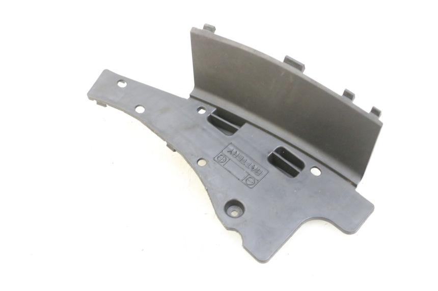 photo de TAMPA DA BATERIA SUZUKI BURGMAN 125 (2007 - 2014) - Outro ângulo de visão