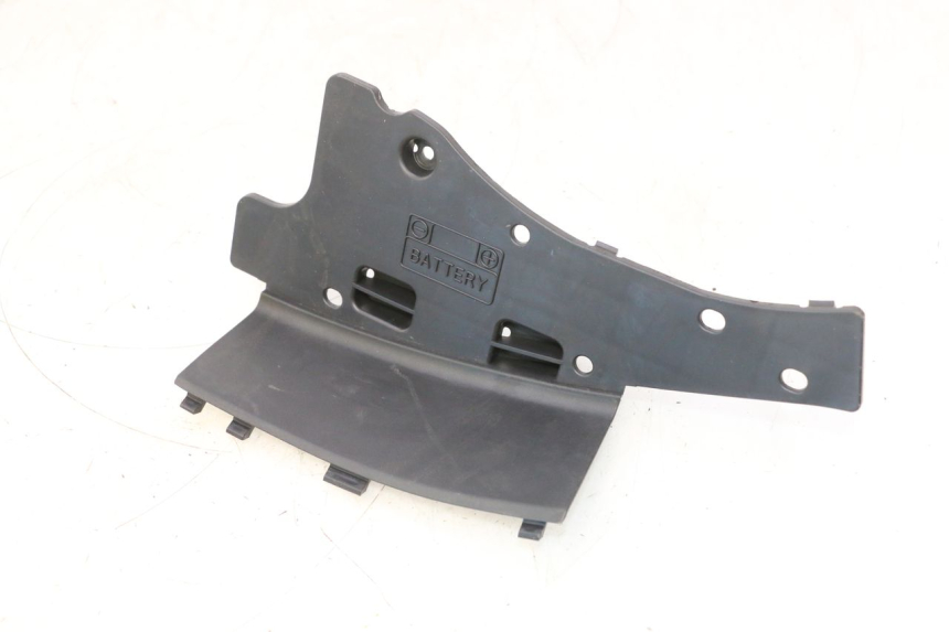 photo de TAMPA DA BATERIA SUZUKI BURGMAN 125 (2007 - 2014) - Vista principal