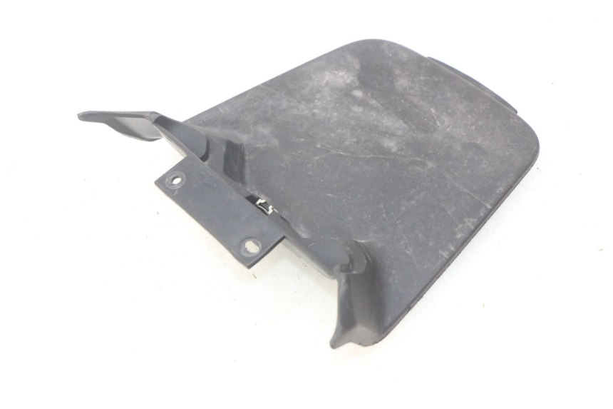 photo de TAMPA DA BATERIA YAMAHA BW'S EASY 50 (2013 - 2016) - Zoom do estado de desgaste
