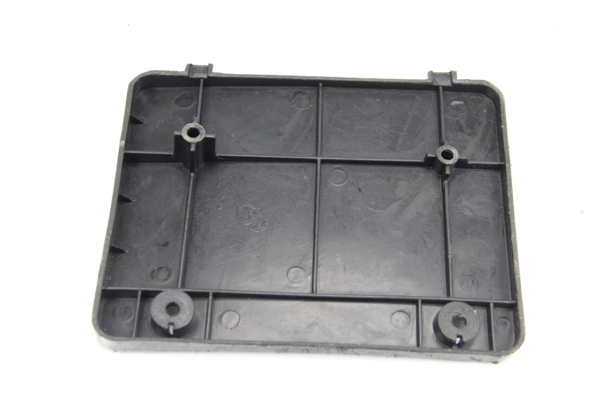 photo de TAMPA DA BATERIA JMSTAR CJ12M 125 (2005 - 2007) - Detalhe da peça
