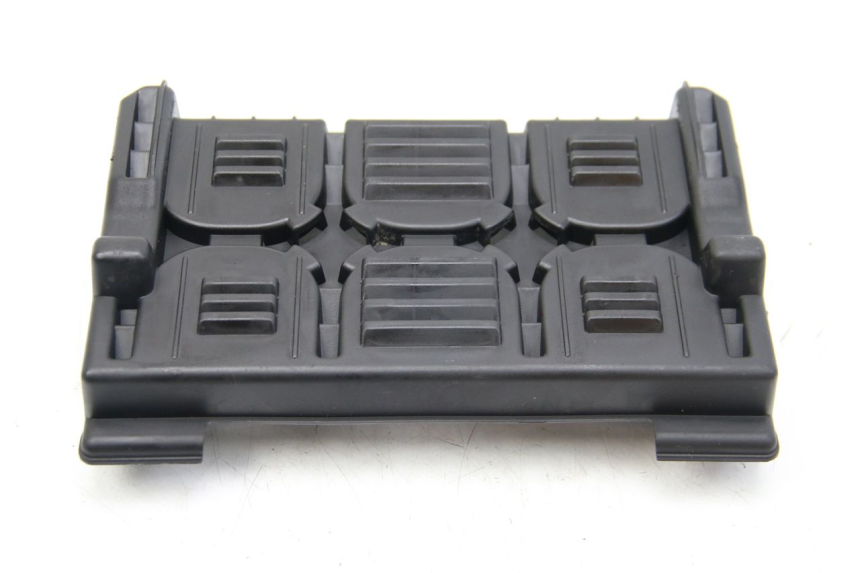 photo de TAMPA DA BATERIA PEUGEOT E-VIVACITY 1 (2012 - 2018) - Estado da superfície