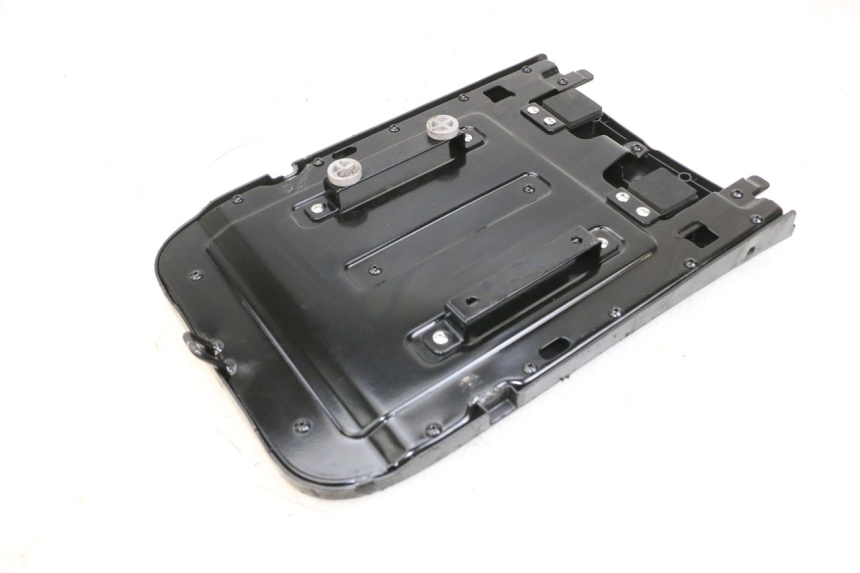 photo de TAMPA DA BATERIA SEGWAY NINEBOT E125S 1 (2022 - 2026) - Outro ângulo de visão