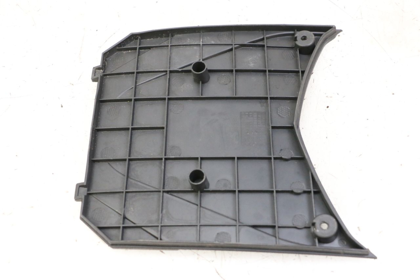 photo de TAMPA DA BATERIA JM MOTORS EVOLIS 4T 50 (2018 - 2022) - Detalhe da peça