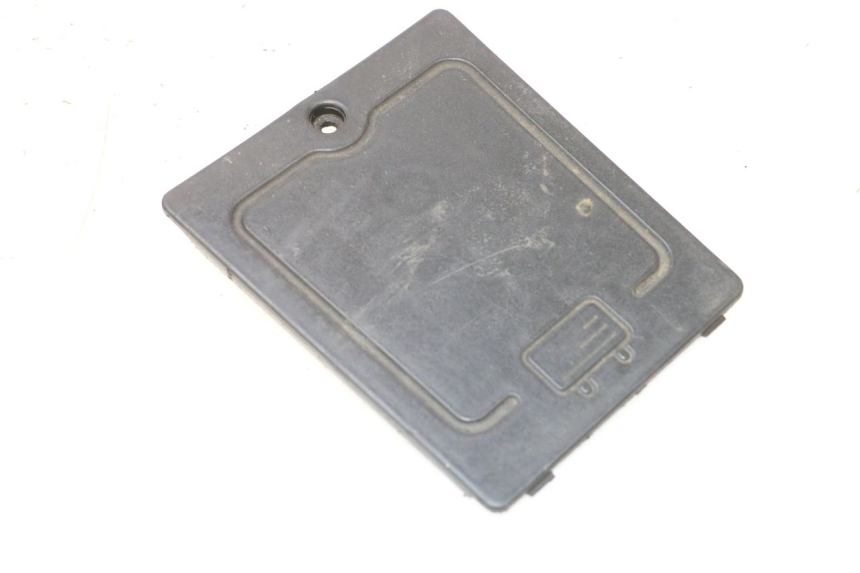 photo de CACHE BATTERIE KEEWAY F-ACT FACT EVO 50 (2020 - 2026) - Zoom do estado de desgaste