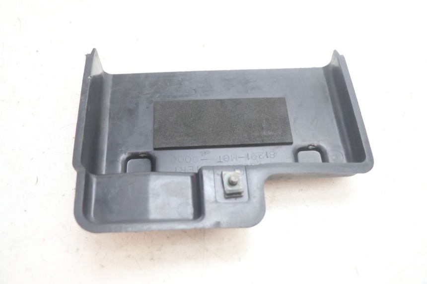 photo de TAMPA DA BATERIA HONDA FJS SILVER WING SILVERWING 400 (2005 - 2008) - Outro ângulo de visão