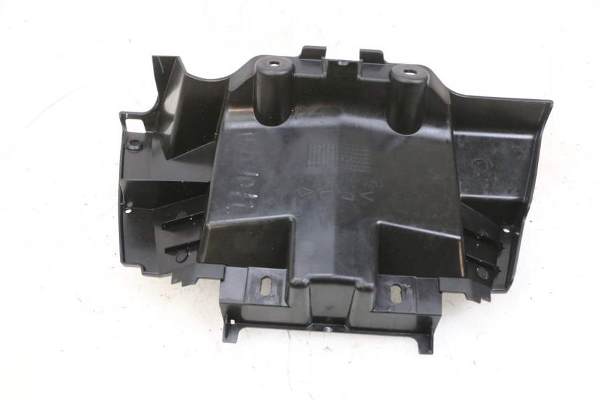 photo de TAMPA DA BATERIA MBK FLIPPER 115 (2013 - 2017) - Outro ângulo de visão