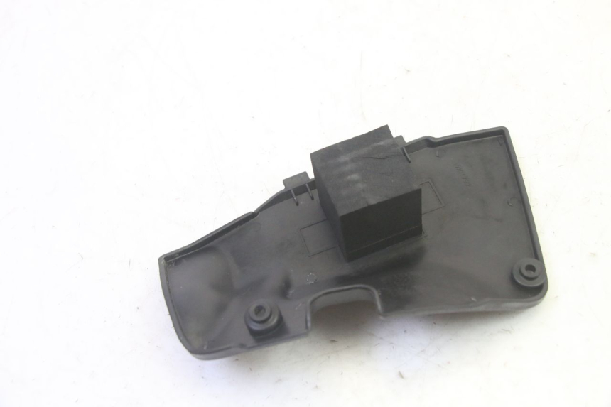 photo de TAMPA DA BATERIA PIAGGIO FLY 4T 50 (2013 - 2017) - Outro ângulo de visão