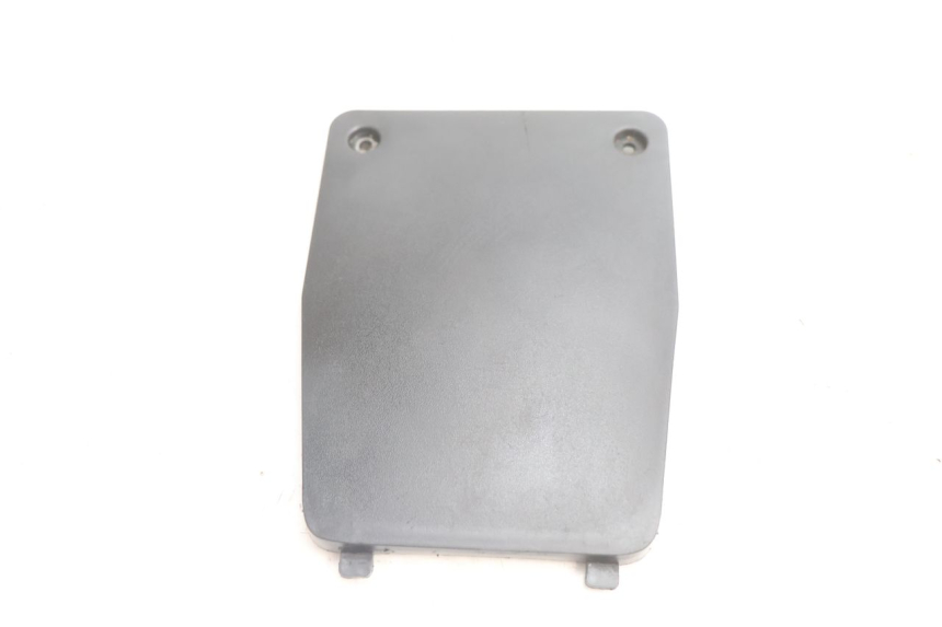 photo de TAMPA DA BATERIA VASTRO GP 2T 50 (2013 - 2017) - Vista principal