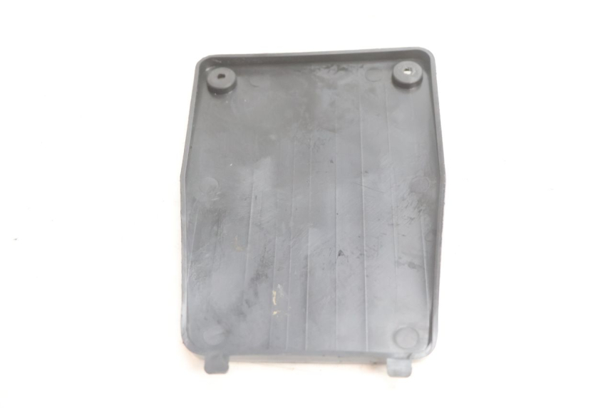 photo de TAMPA DA BATERIA VASTRO GP 2T 50 (2013 - 2017) - Outro ângulo de visão