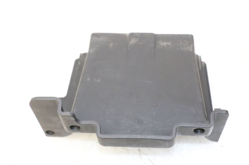 photo de TAMPA DA BATERIA KYMCO GRAND DINK 125 (2008 - 2014) - Detalhe da peça