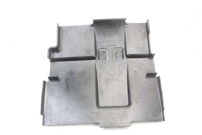 photo de TAMPA DA BATERIA HONDA CBR F 1000 (1993 - 1996) - Outro ângulo de visão