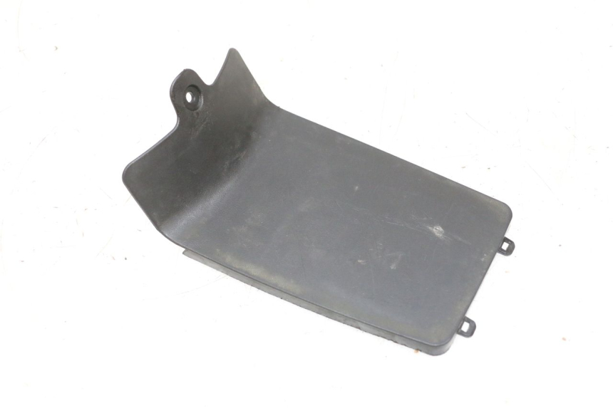photo de TAMPA DA BATERIA PEUGEOT KISBEE 2T 50 (2010 - 2017) - Outro ângulo de visão