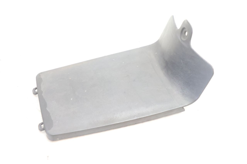 photo de TAMPA DA BATERIA PEUGEOT KISBEE 2T 50 (2010 - 2017) - Ampliação técnica