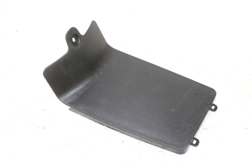photo de TAMPA DA BATERIA PEUGEOT KISBEE 4T 50 (2010 - 2017) - Outro ângulo de visão