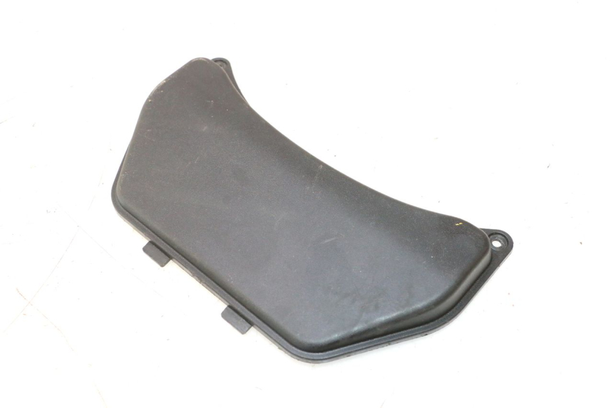 photo de TAMPA DA BATERIA PIAGGIO LIBERTY IGET 4T 50 (2021 - 2025) - Detalhe da peça